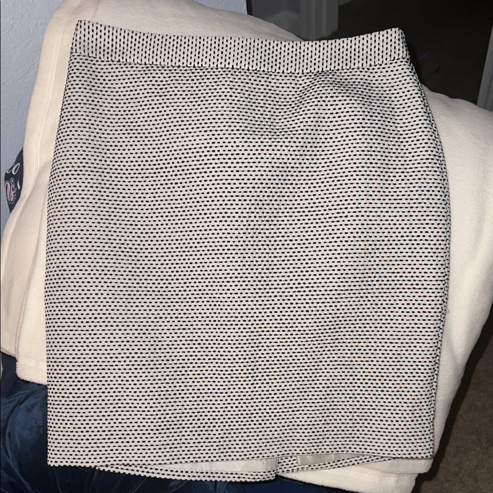 LOFT Black and White Pencil Skirt
